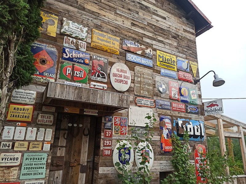 Muzeum Świetlnych Reklam Elektro Drapáč